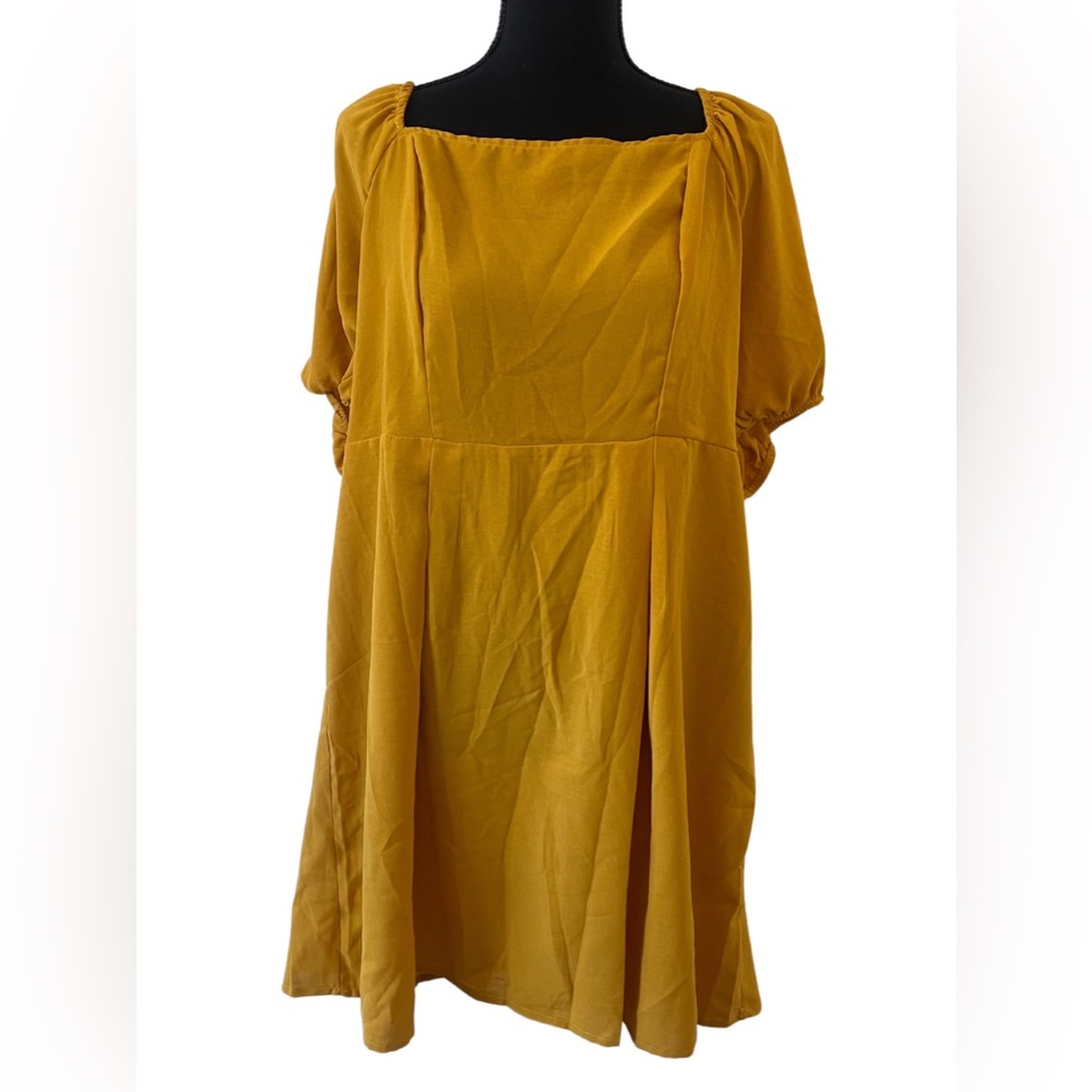 NWOT Puff Sleeve Dress